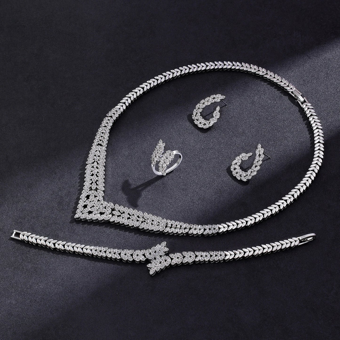 4 Pieces Zirconia Necklace Set