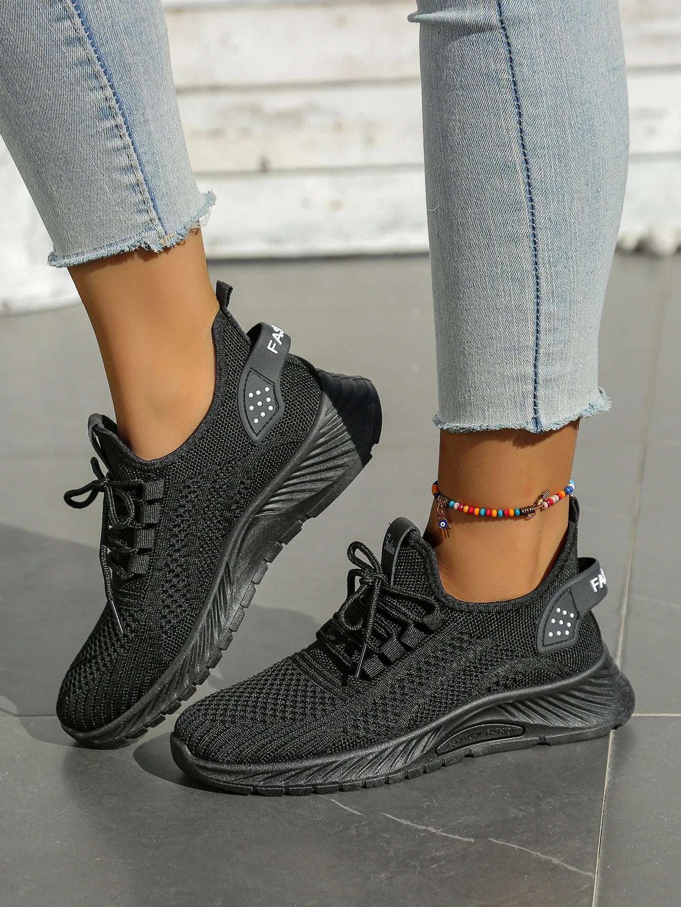 Shoes women fall 2024 new fashion leisure sports single shoes wholesale cross-border factory trend fly weaving women shoes
