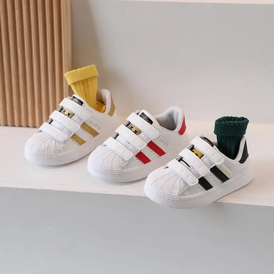Sports Shoes