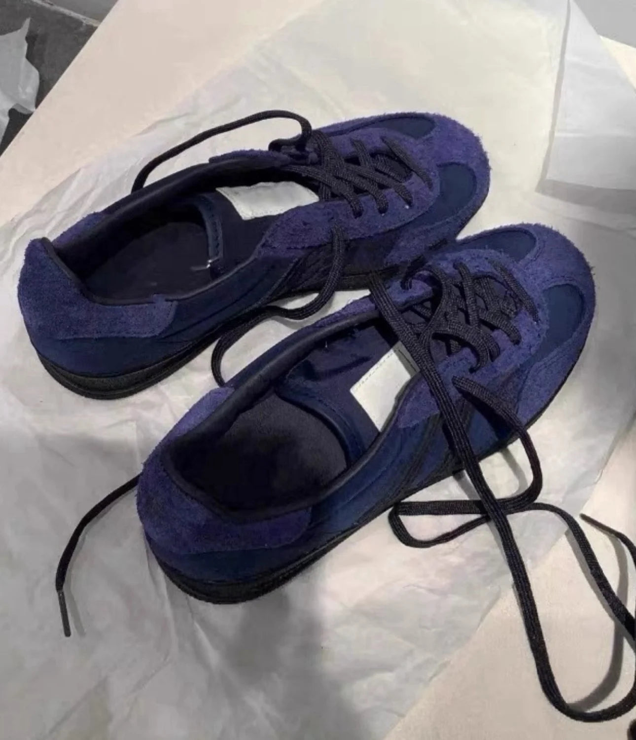 Sneakers Cross-tied Comfort