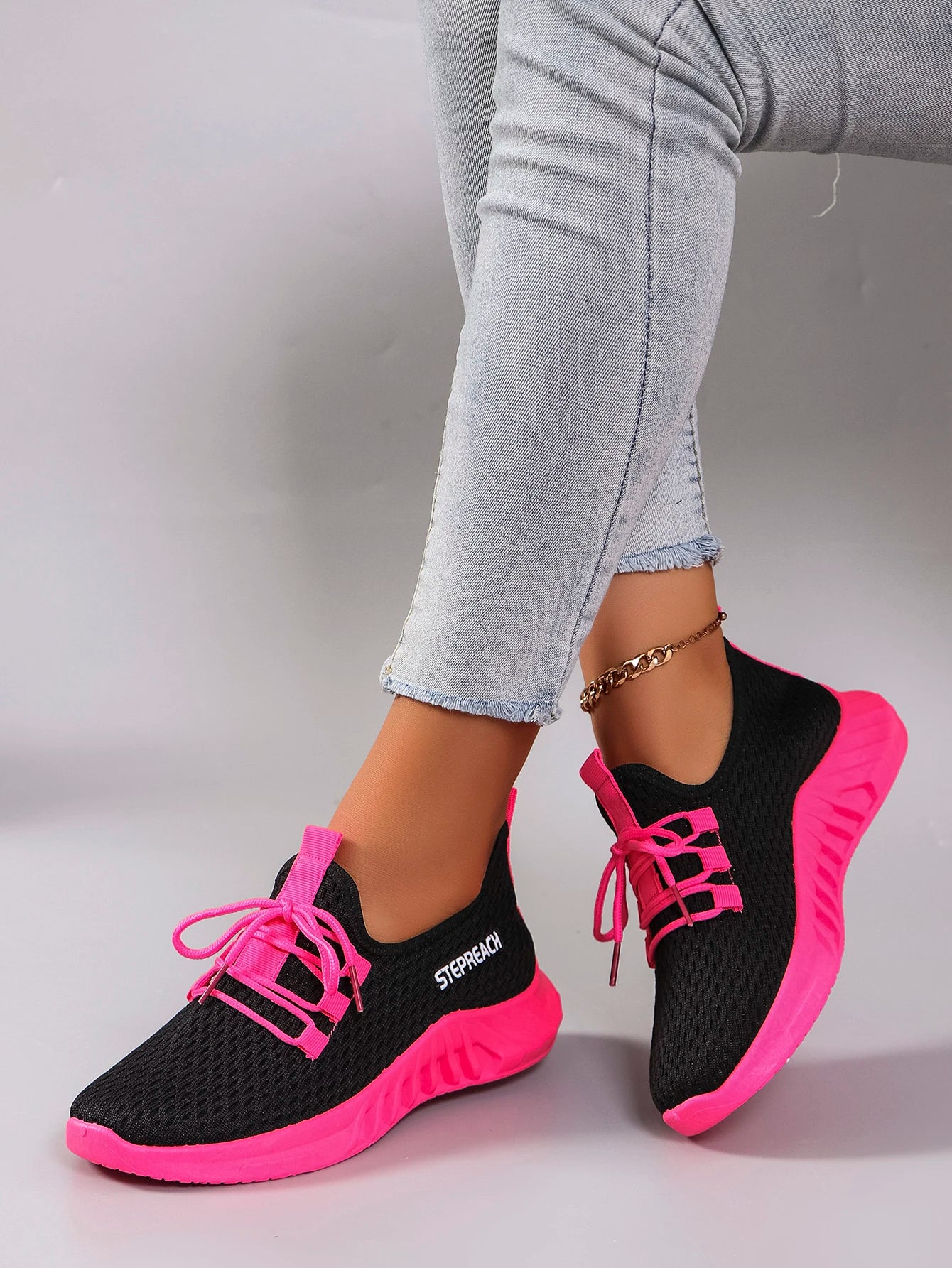 Casual Sports Shoes