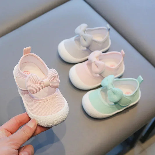Walking shoes