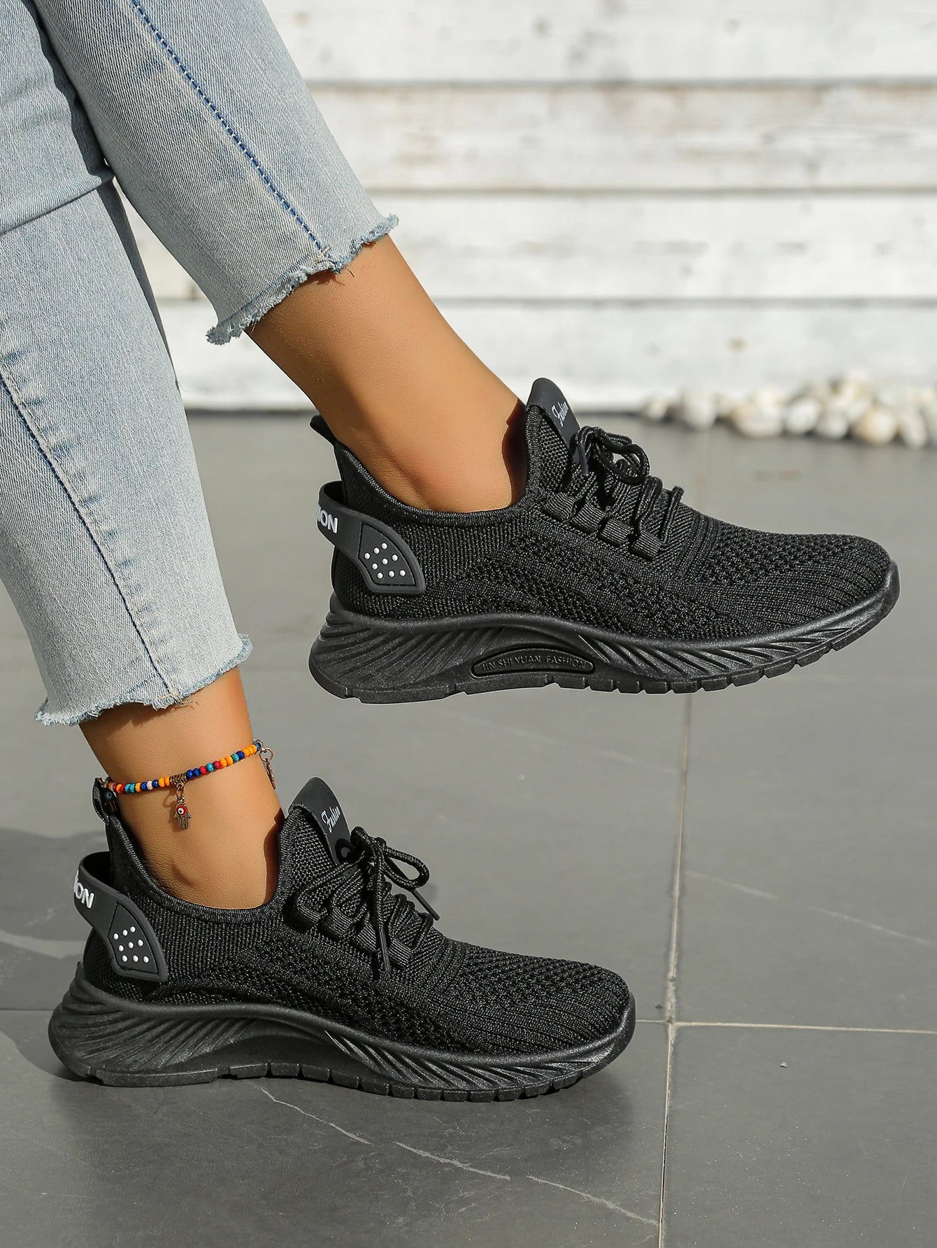 Shoes women fall 2024 new fashion leisure sports single shoes wholesale cross-border factory trend fly weaving women shoes