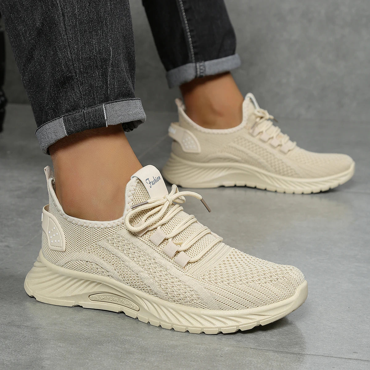 Shoes women fall 2024 new fashion leisure sports single shoes wholesale cross-border factory trend fly weaving women shoes