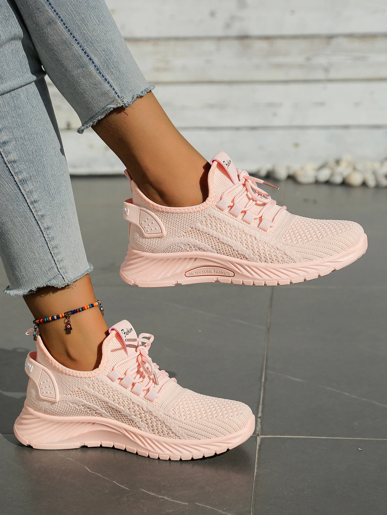 Shoes women fall 2024 new fashion leisure sports single shoes wholesale cross-border factory trend fly weaving women shoes