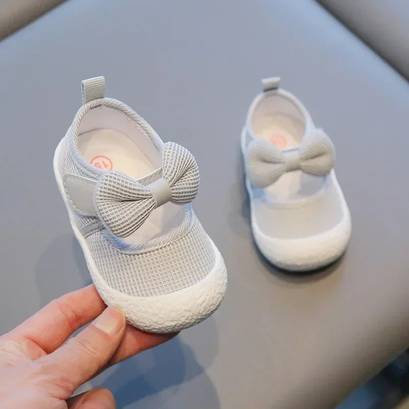 Walking shoes
