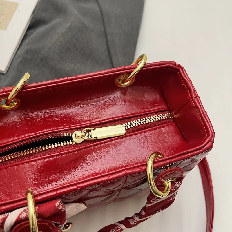 Classic red Handbag