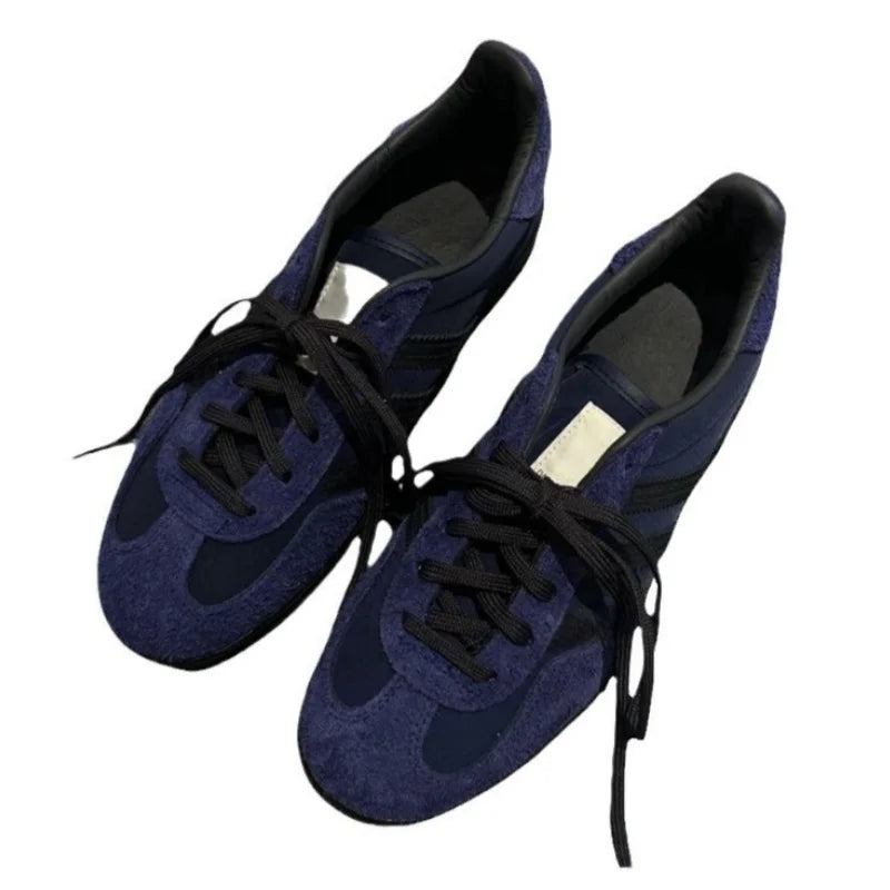 Sneakers Cross-tied Comfort
