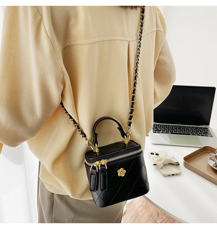 Small Shoulder Bucket Bag