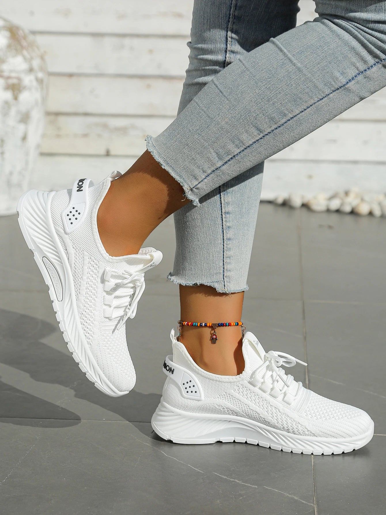 Shoes women fall 2024 new fashion leisure sports single shoes wholesale cross-border factory trend fly weaving women shoes