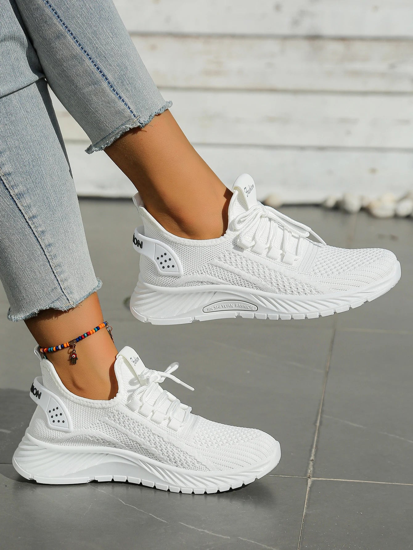 Shoes women fall 2024 new fashion leisure sports single shoes wholesale cross-border factory trend fly weaving women shoes