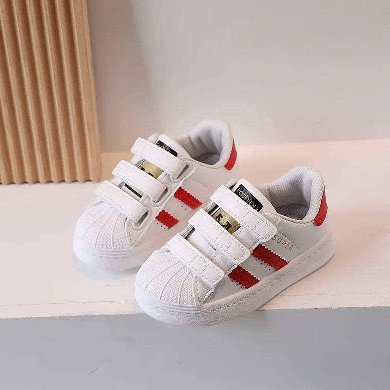 Sports Shoes