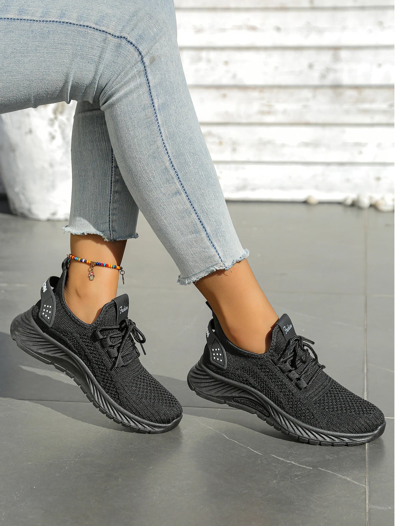 Shoes women fall 2024 new fashion leisure sports single shoes wholesale cross-border factory trend fly weaving women shoes