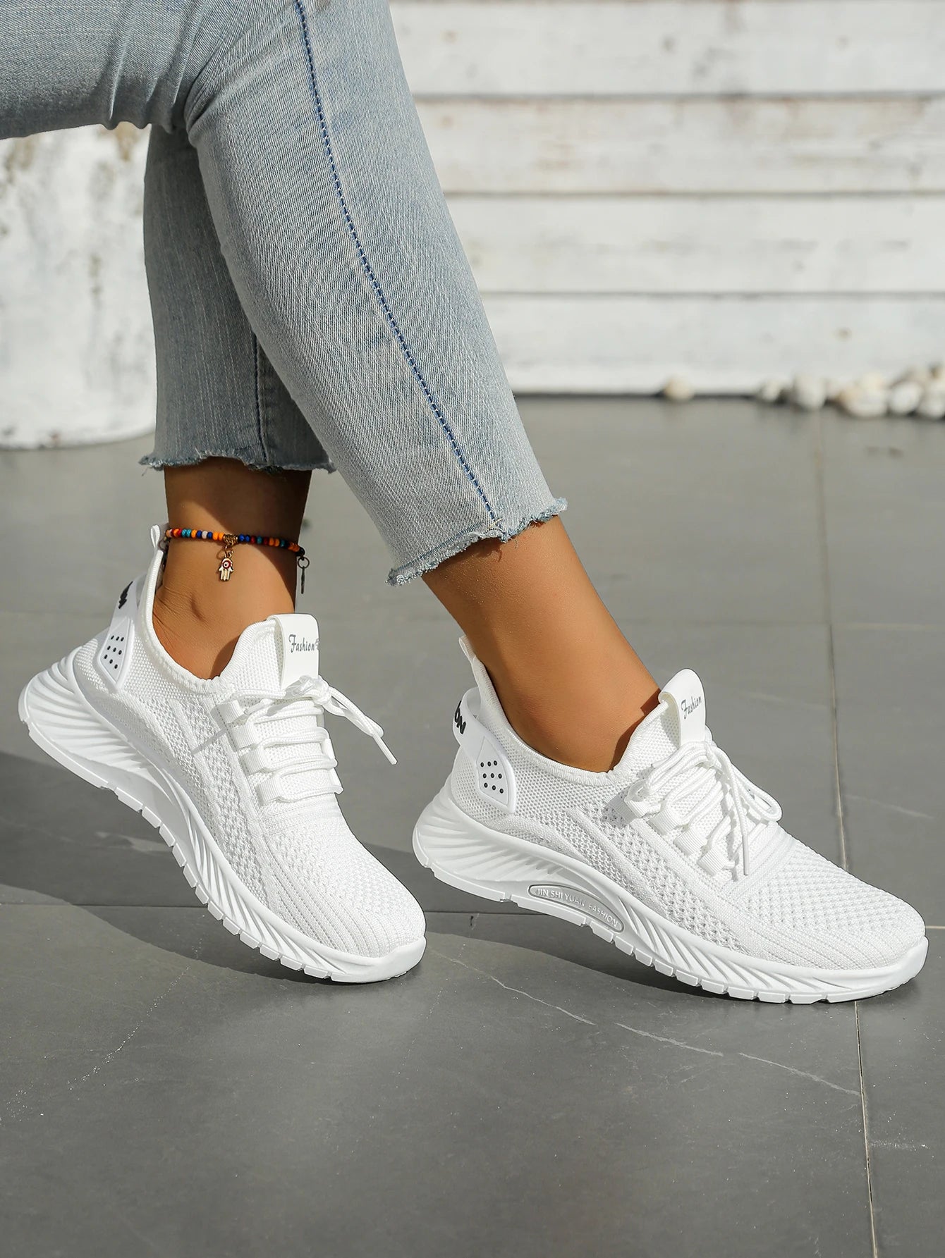 Shoes women fall 2024 new fashion leisure sports single shoes wholesale cross-border factory trend fly weaving women shoes