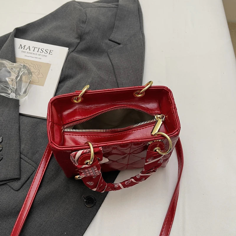 Classic red Handbag