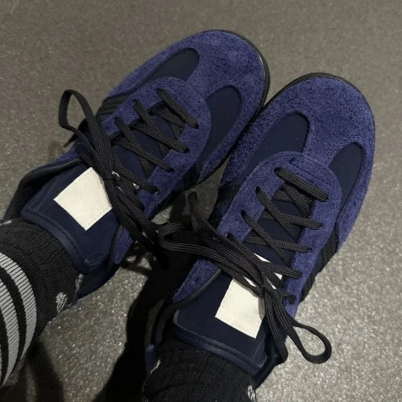 Sneakers Cross-tied Comfort