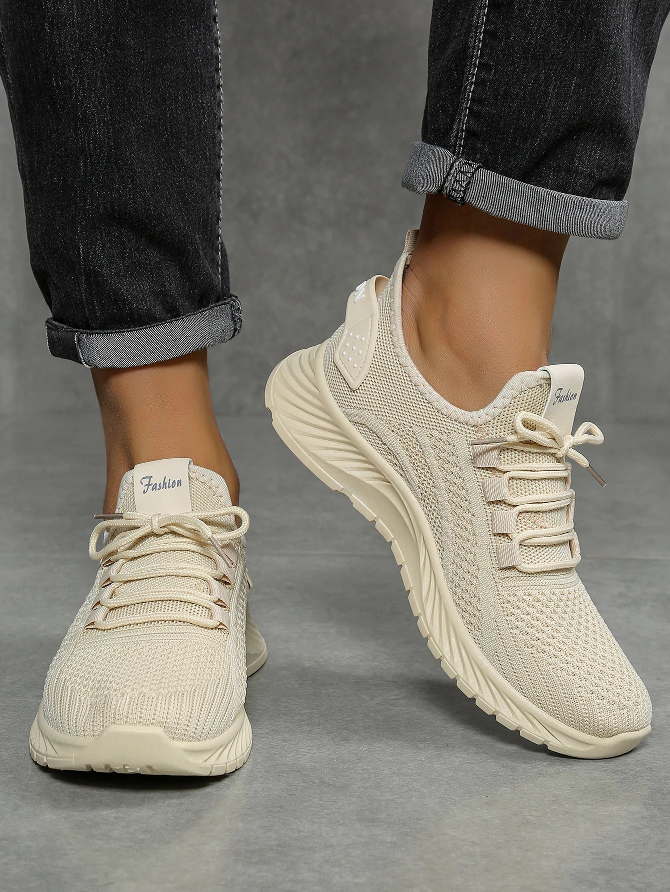Shoes women fall 2024 new fashion leisure sports single shoes wholesale cross-border factory trend fly weaving women shoes