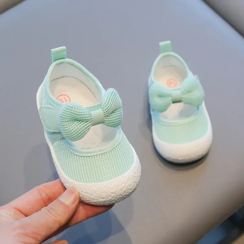 Walking shoes