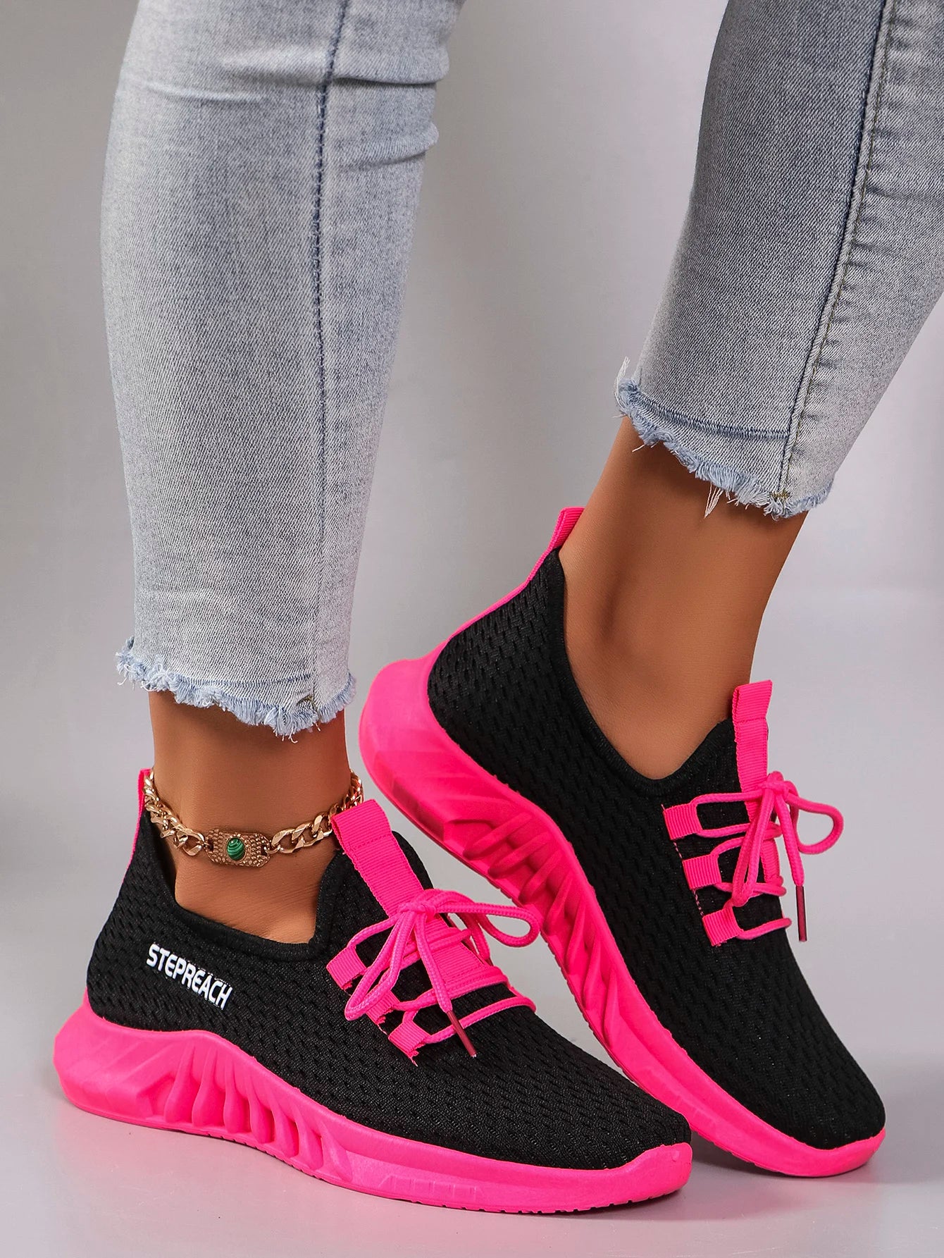 Casual Sports Shoes