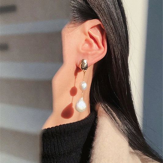 New Elegant Asymmetric Earring Freshwater Pearl